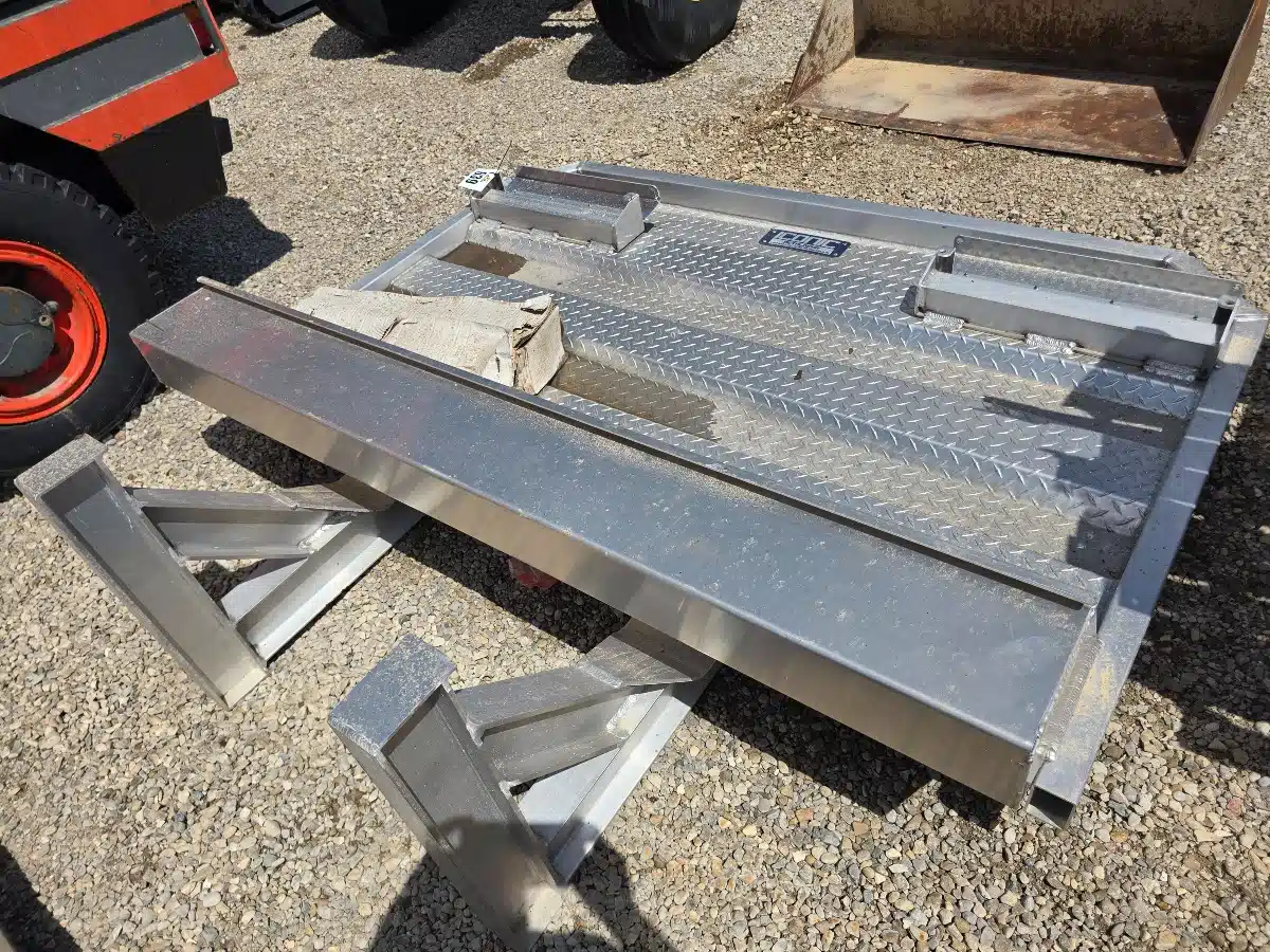 Gallery image 1 for New ICONIC HEADACHE RACK Miscellaneous