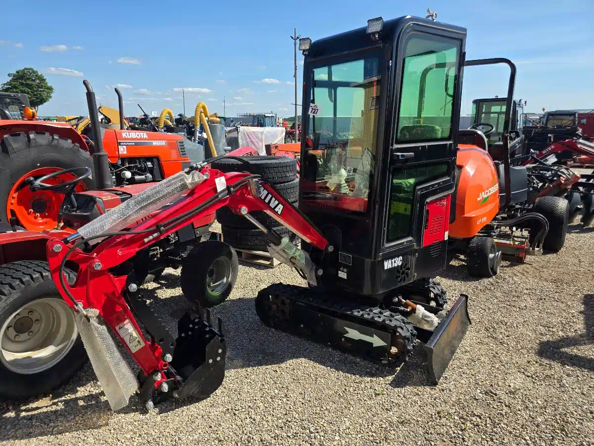 Gallery image 1 for New MIVA VA13C Excavator