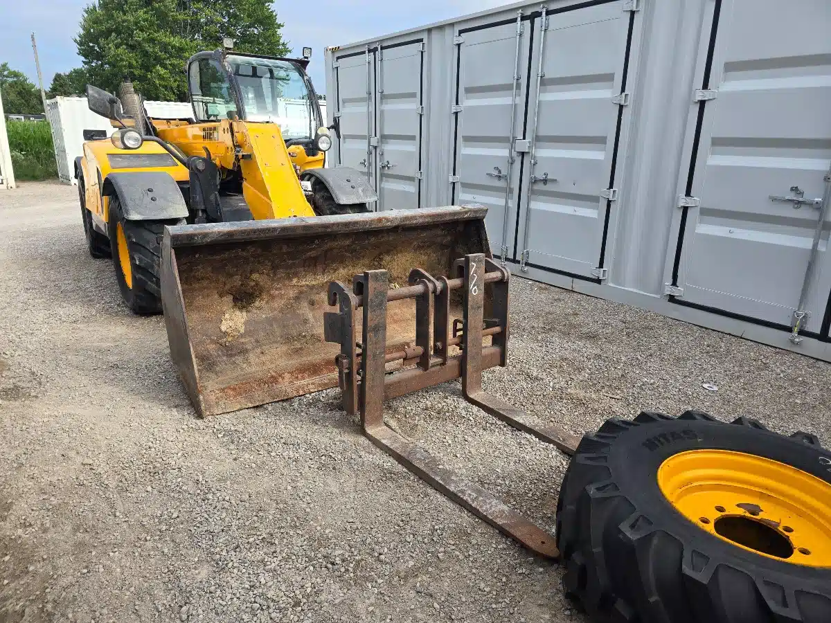 Gallery image 2 for Used 2015 Dieci AGRI TECH 35.7 VS TeleHandler