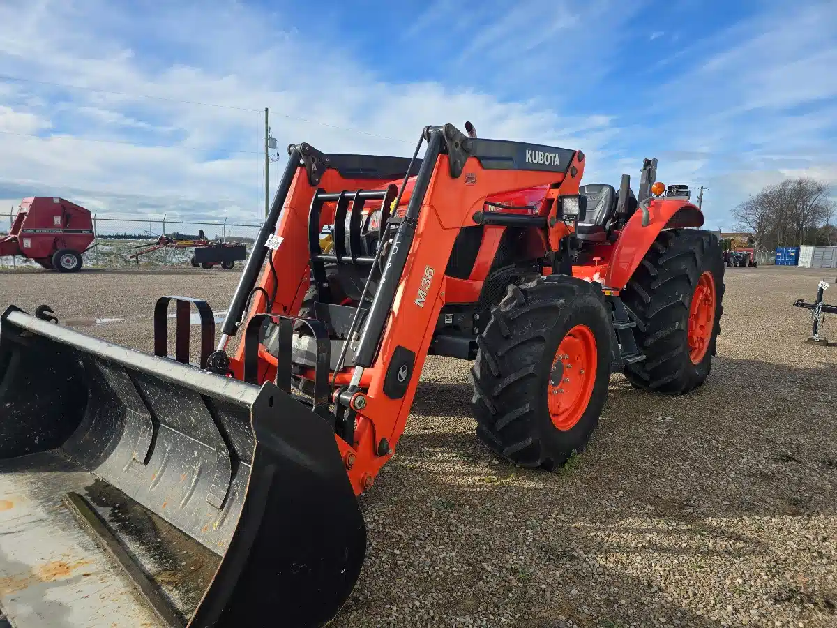 Gallery image 1 for 2017 Kubota M5-091 Tractor