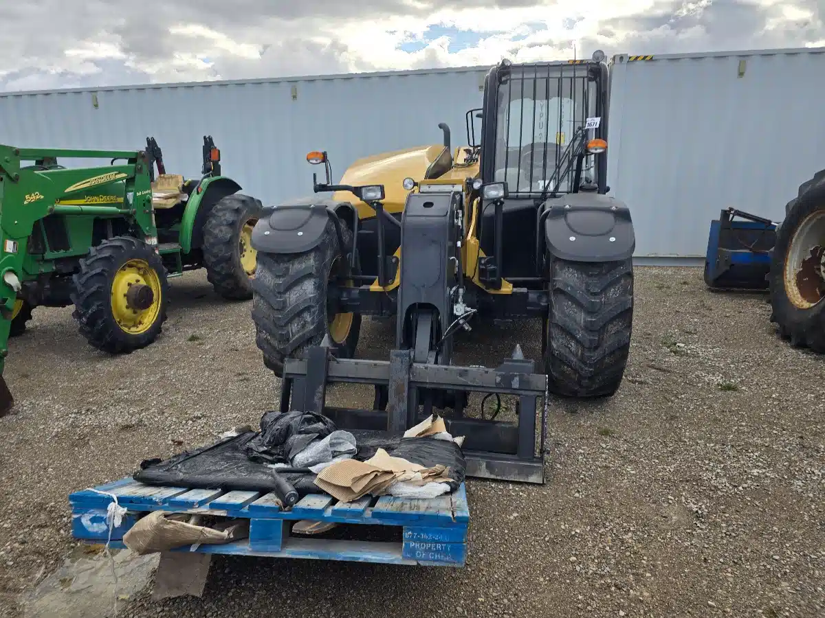 Gallery image 2 for 2013 Caterpillar TH336C TeleHandler