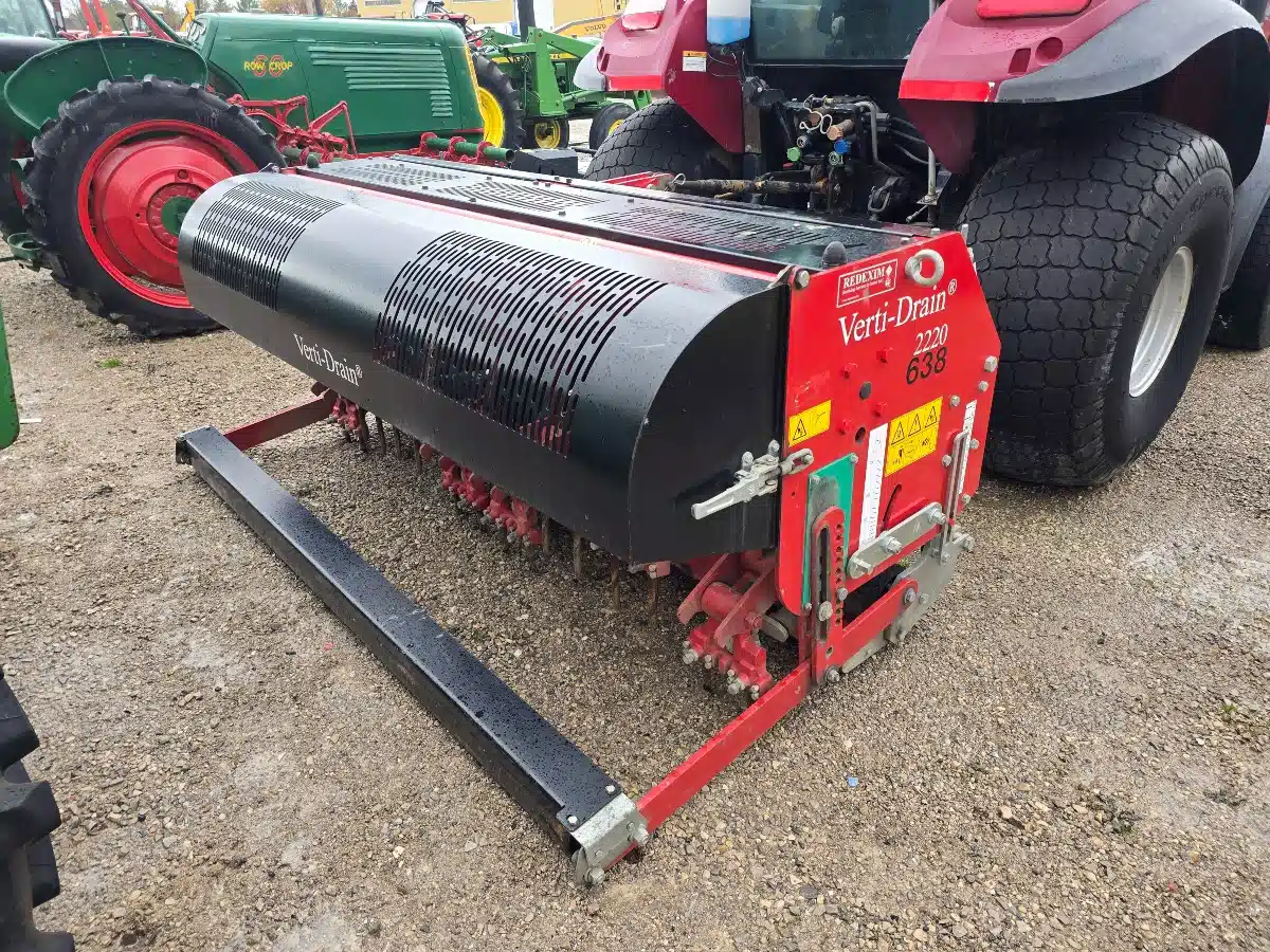 Redexim VERTI-DRAIN 2220 Aerator