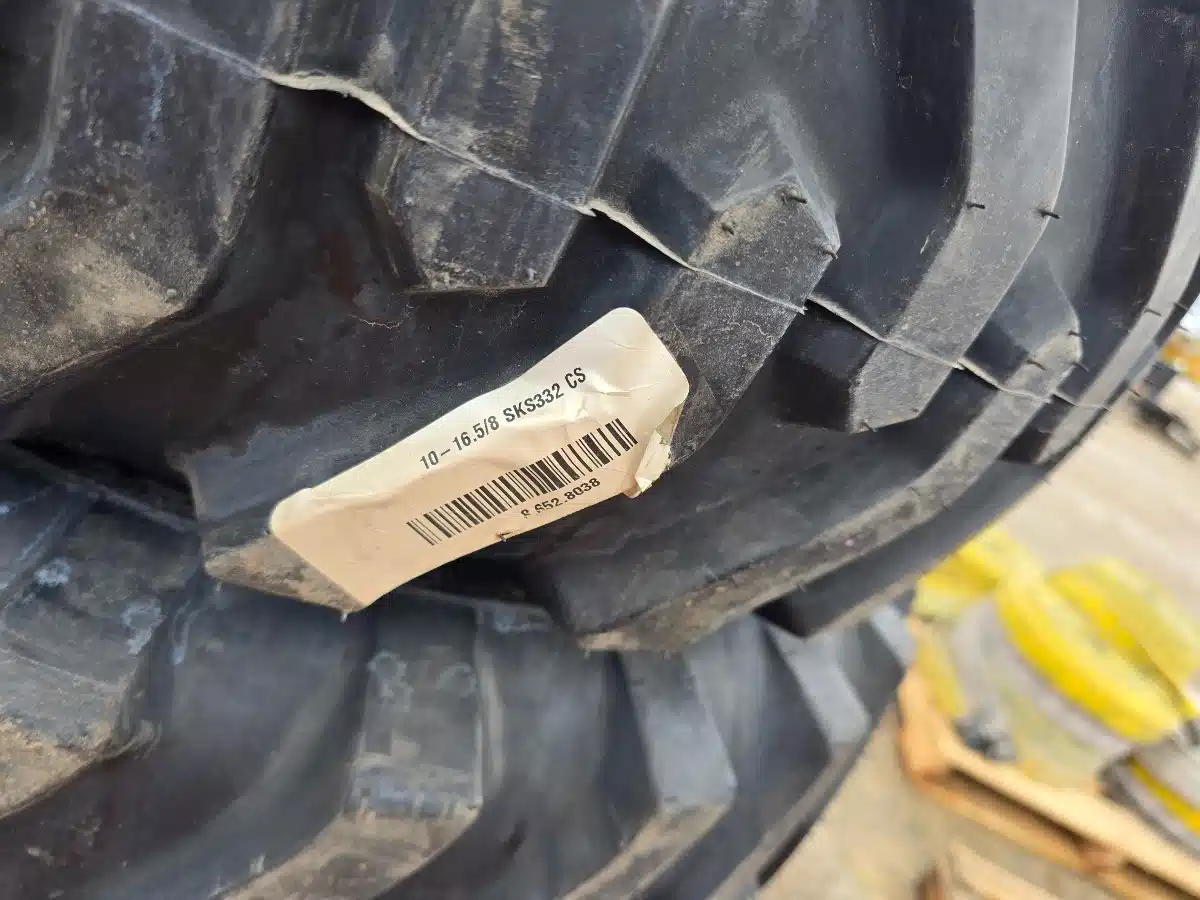 Gallery image 2 for Camso 10-16.5 Tires & Rims