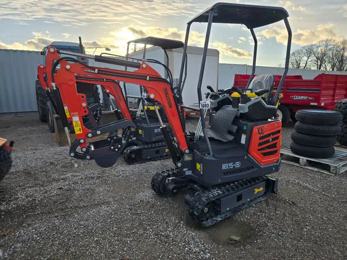 Gallery image 1 for 2025 AGT Industrial MX15B Excavator