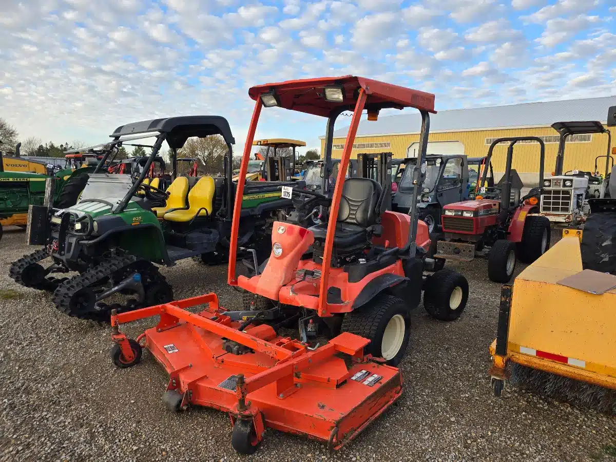 Kubota F3080 Mower - Front Deck