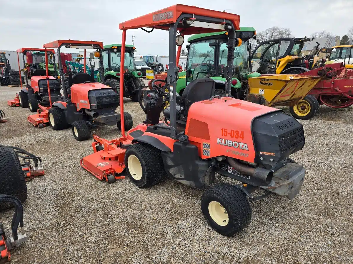 Gallery image 2 for Kubota F3990 Mower - Front Deck