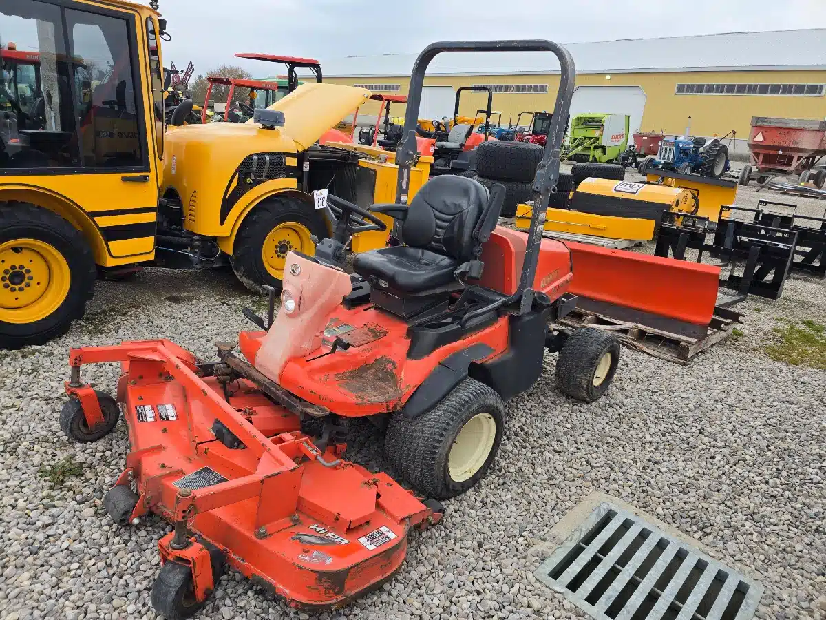 Gallery image 1 for Kubota F3680 Mower - Front Deck