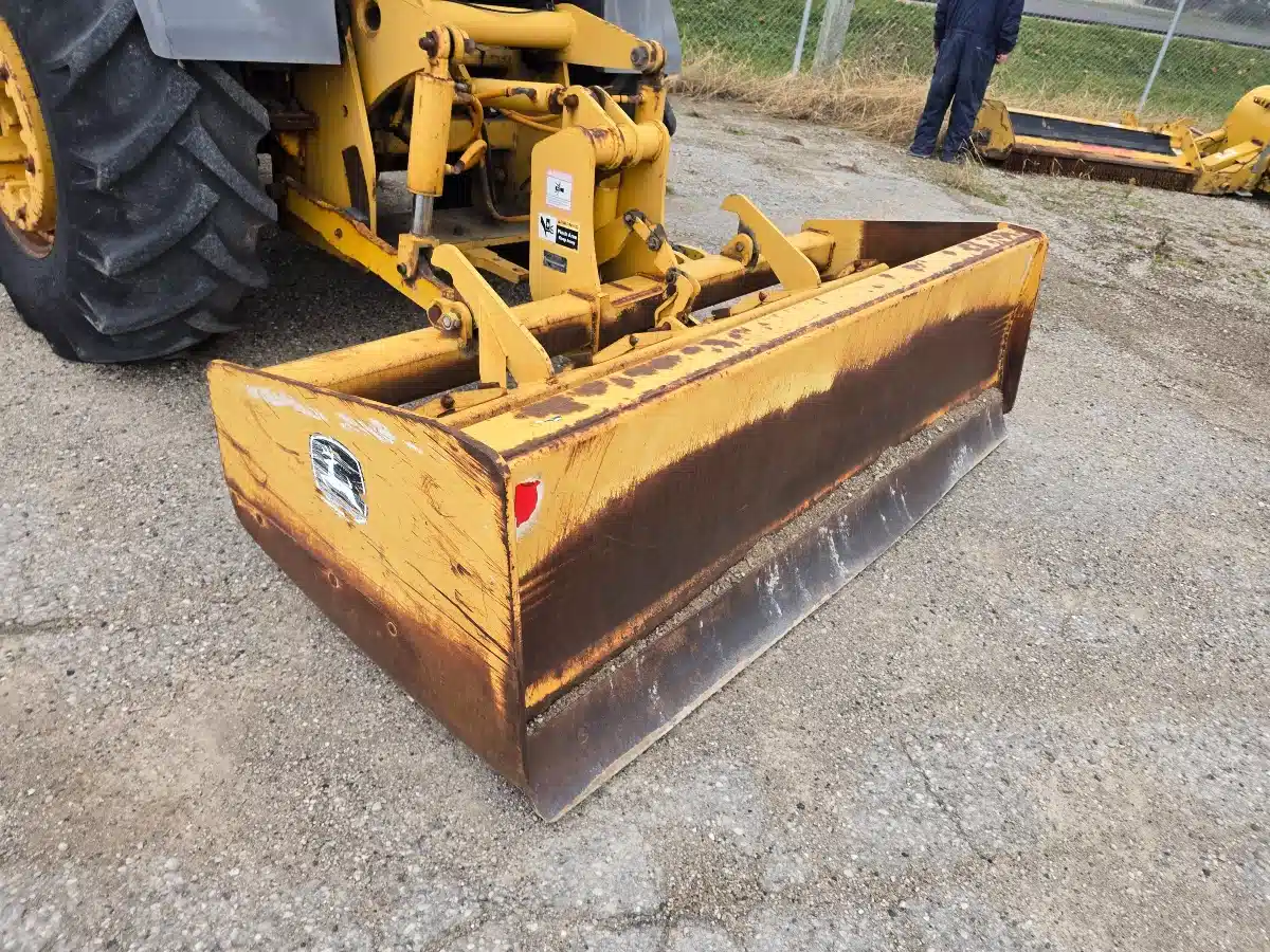 Gallery image 2 for John Deere 210LJ Tractor Loader