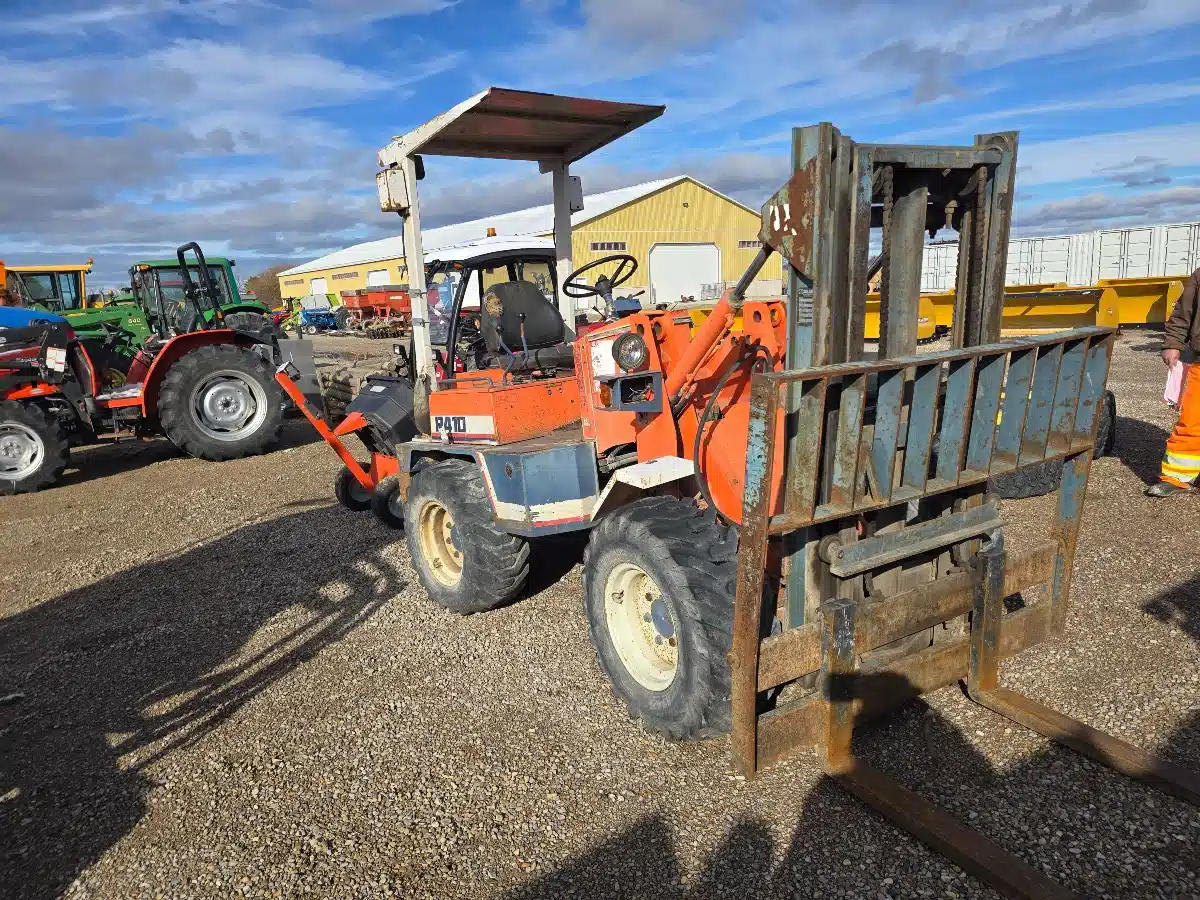 Gallery image 2 for Kubota R410 Forklift