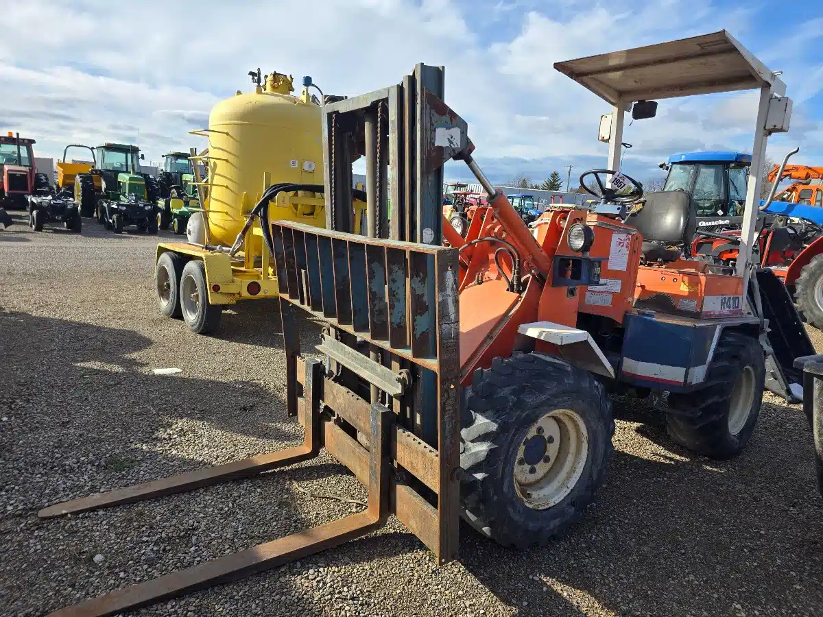 Gallery image 1 for Kubota R410 Forklift