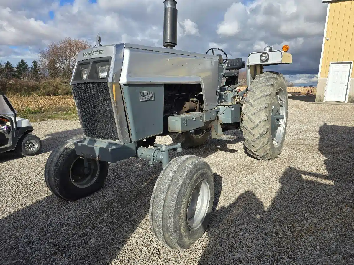 Gallery image 1 for White 2-70 Tractor