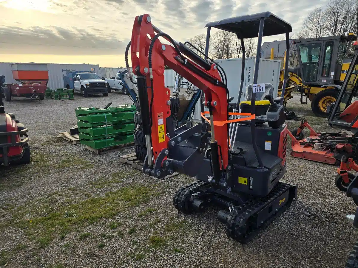 Gallery image 2 for 2025 AGT Industrial MX15B Excavator