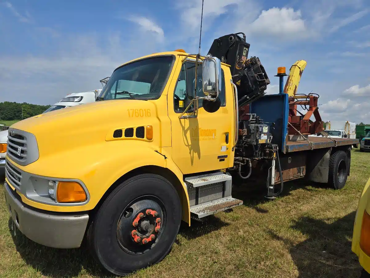 2005 Sterling ACTERRA Truck - Flatbed