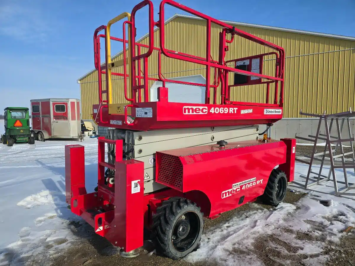 Gallery image 2 for 2021 MEC 4069RT Scissor Lift
