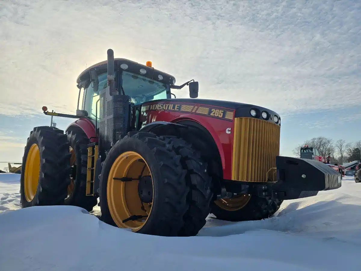 Gallery image 2 for 2019 Versatile 265 Tractor