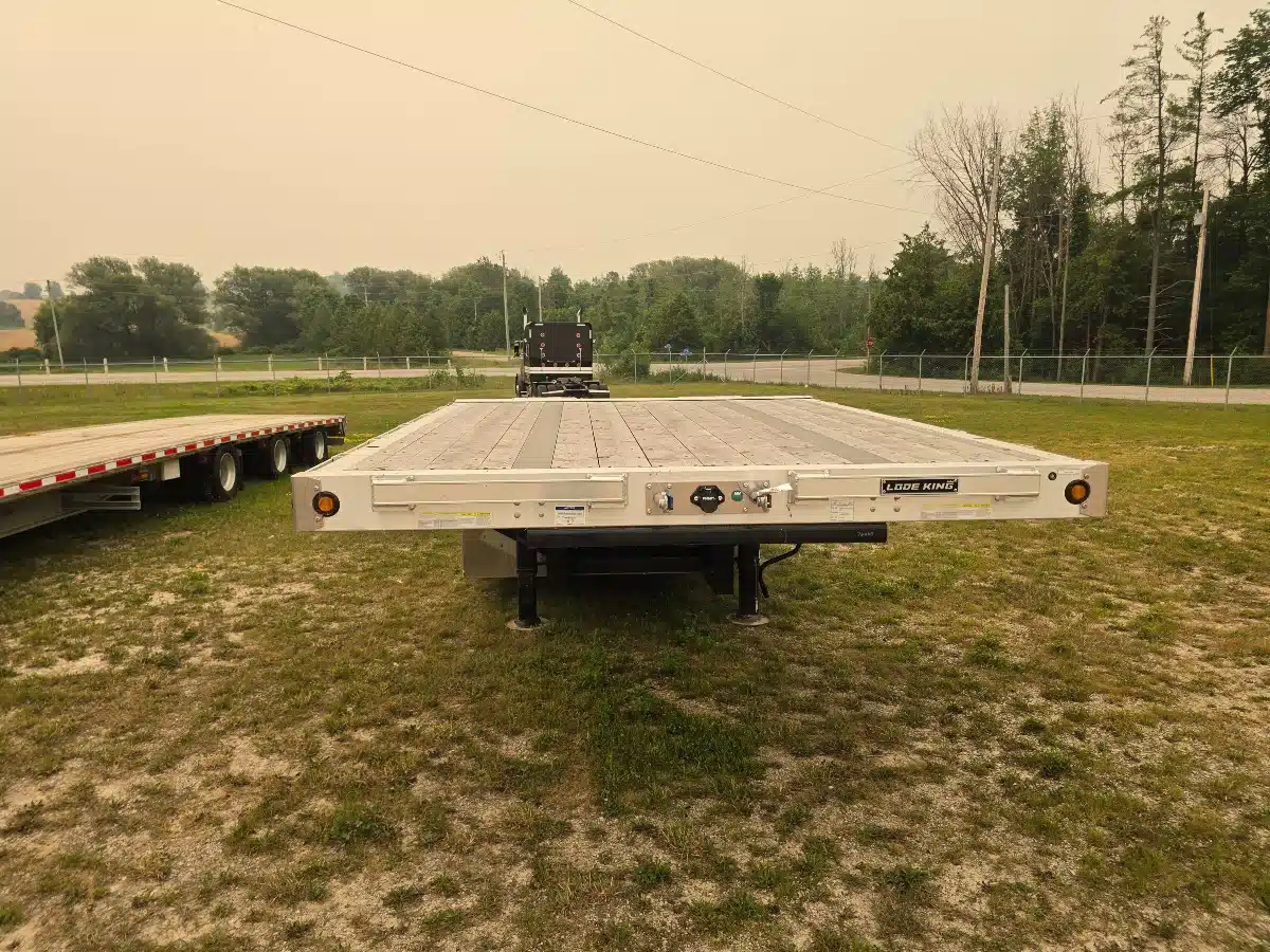 Gallery image 2 for 2026 Load King 53' TRIDEM Trailer - Step Deck