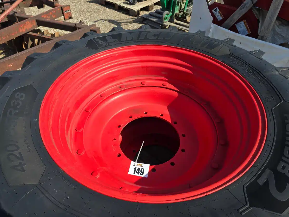 Gallery image 2 for Michelin 420/85R38 AGRIBIB2 Tires & Rims
