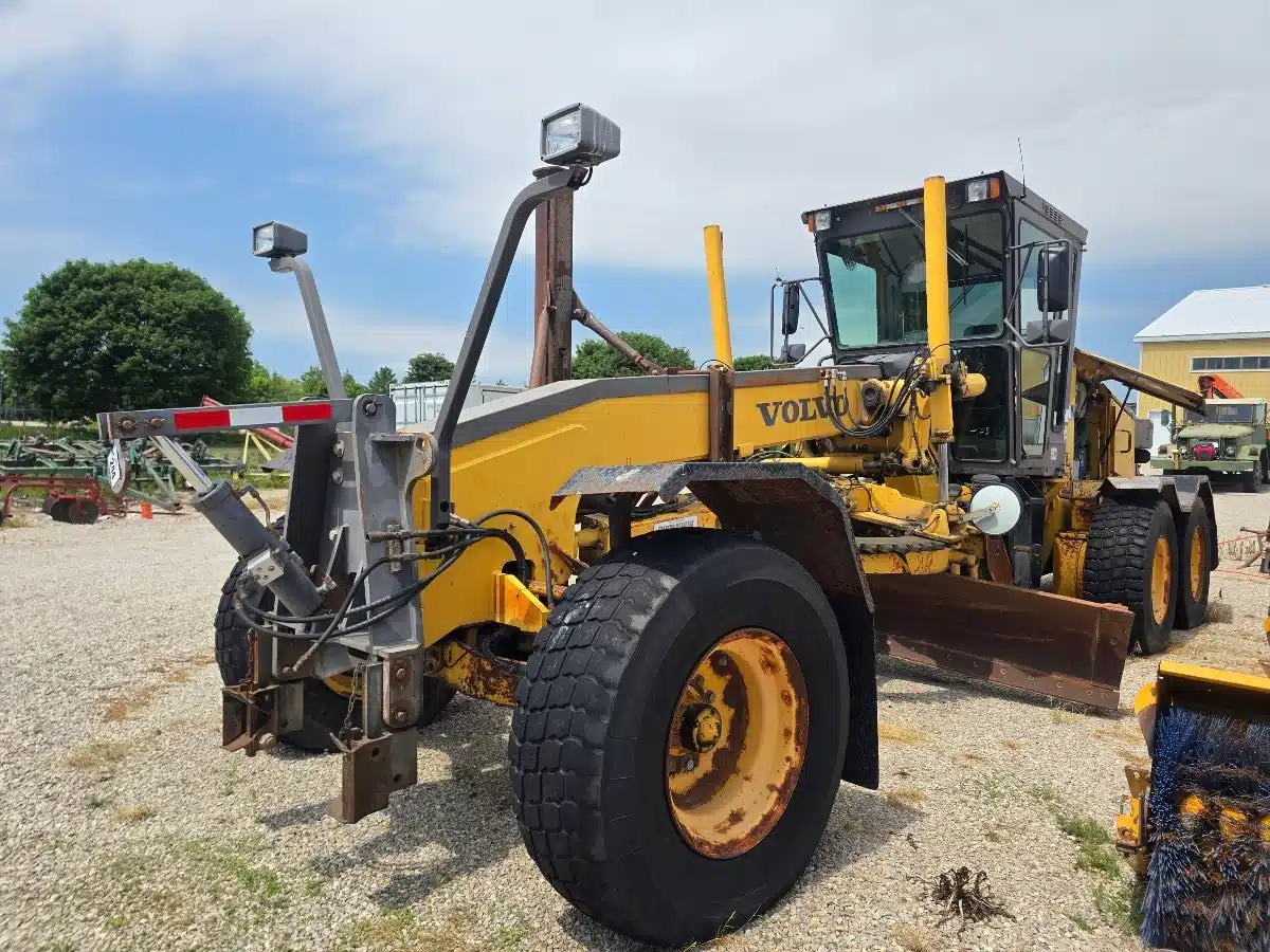 Gallery image 2 for Volvo G740B Grader