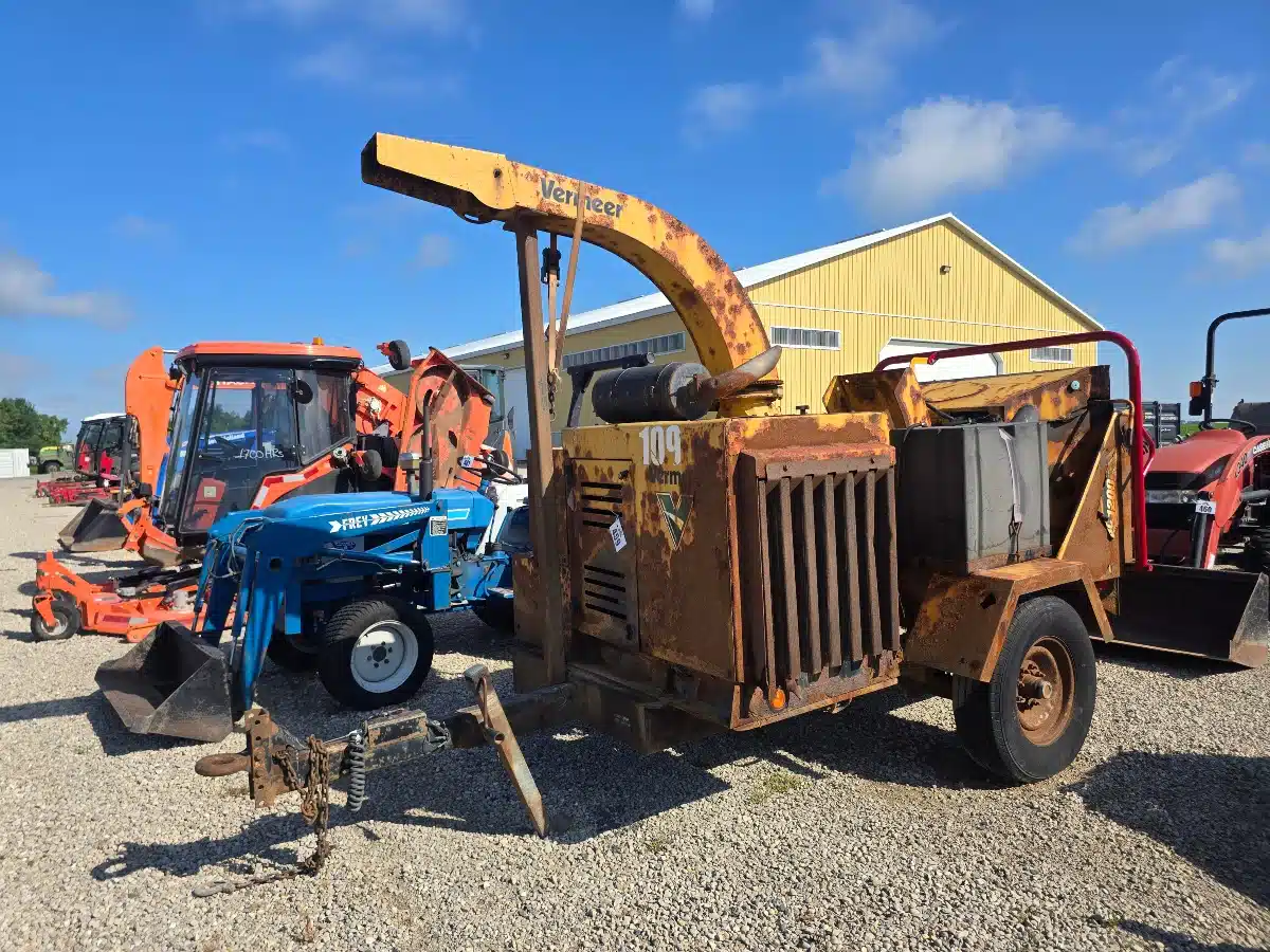 Photo de la Galerie 1 pour 2010 Vermeer BC1200XL Déchiqueteuse à bois