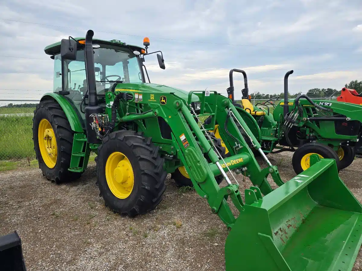 Gallery image 1 for John Deere 6135E Tractor