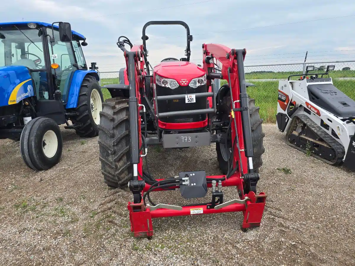 Gallery image 2 for Massey Ferguson 4710 Tractor