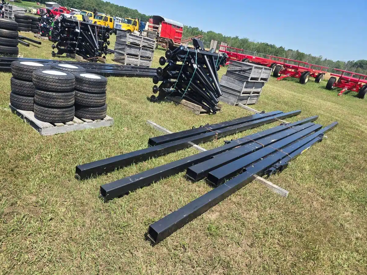 Gallery image 2 for Horst Welding CHC 25 Header Cart