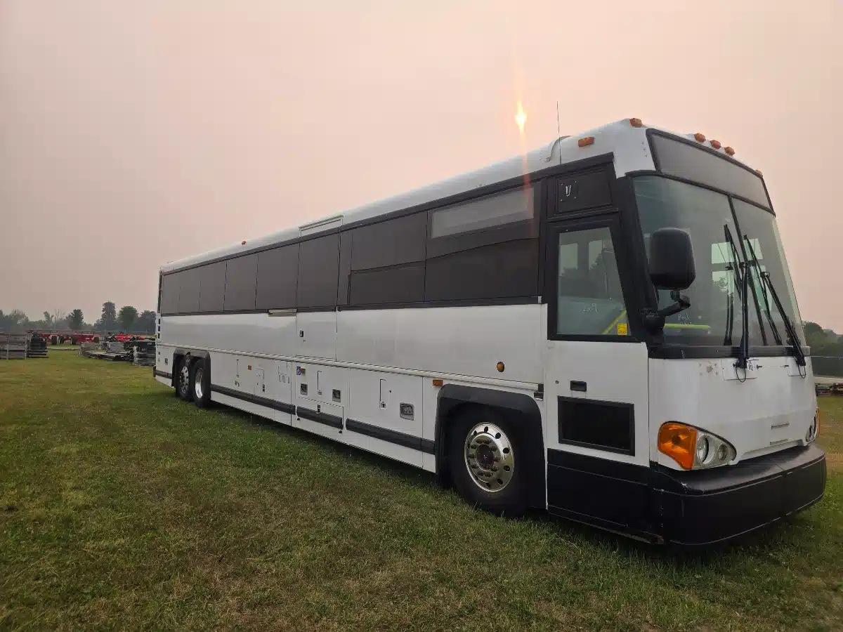 Photo de la Galerie 1 pour 2009 MCI 102DL3 Intercity/D4500 Véhicule - Autre