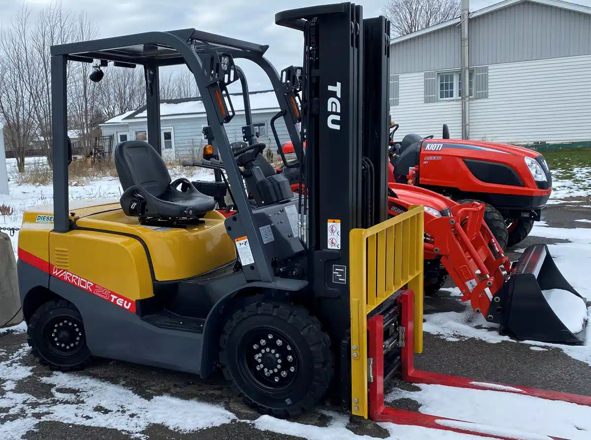 Photo de la Galerie 1 pour 2022 TEU WARRIOR 25 chariot élévateur
