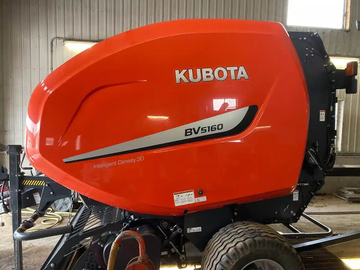 Gallery image 1 for Used 2016 Kubota BV5160 SC14 Round Baler
