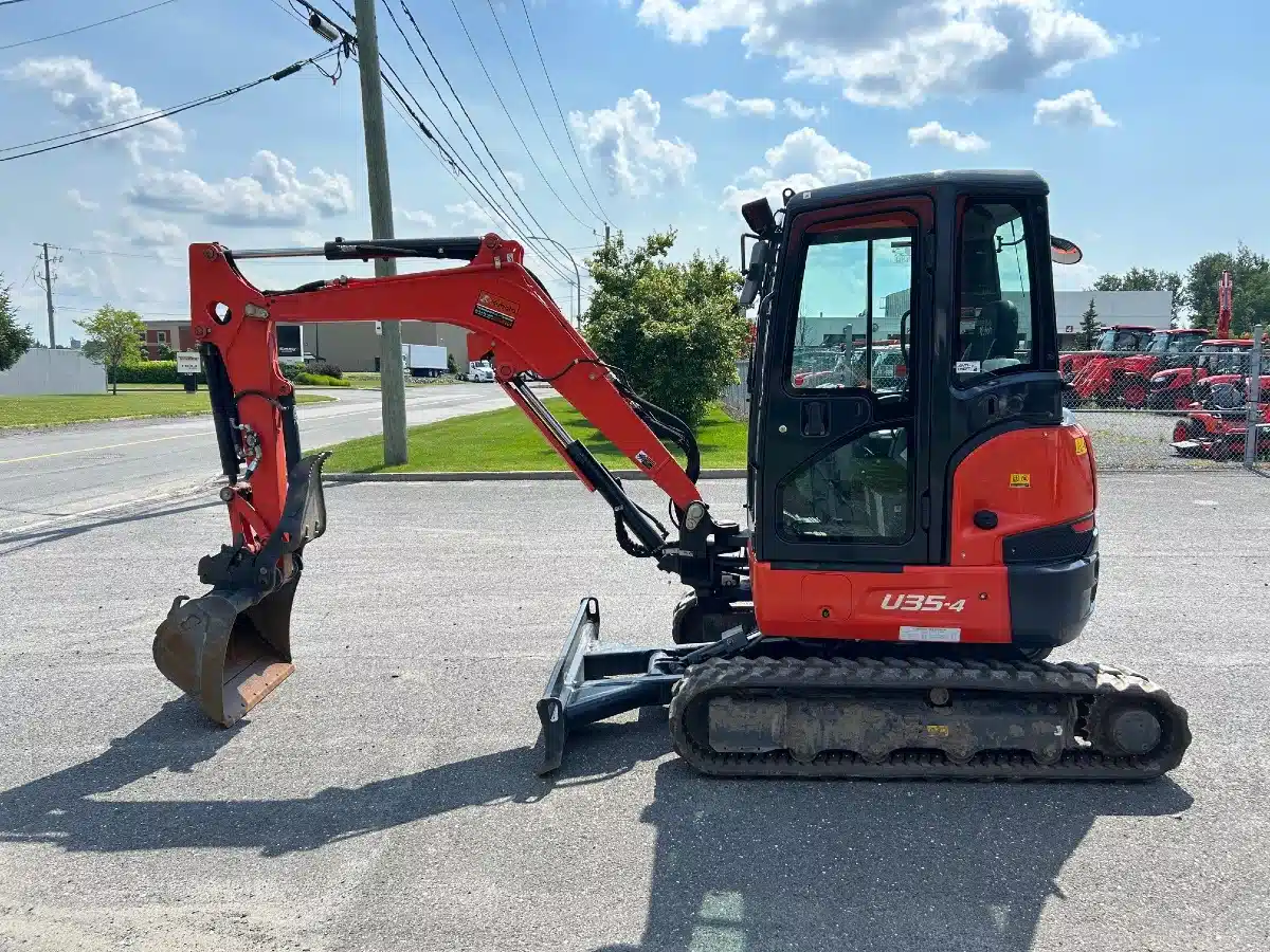 Gallery image 2 for Used 2022 Kubota U35-4G Excavator