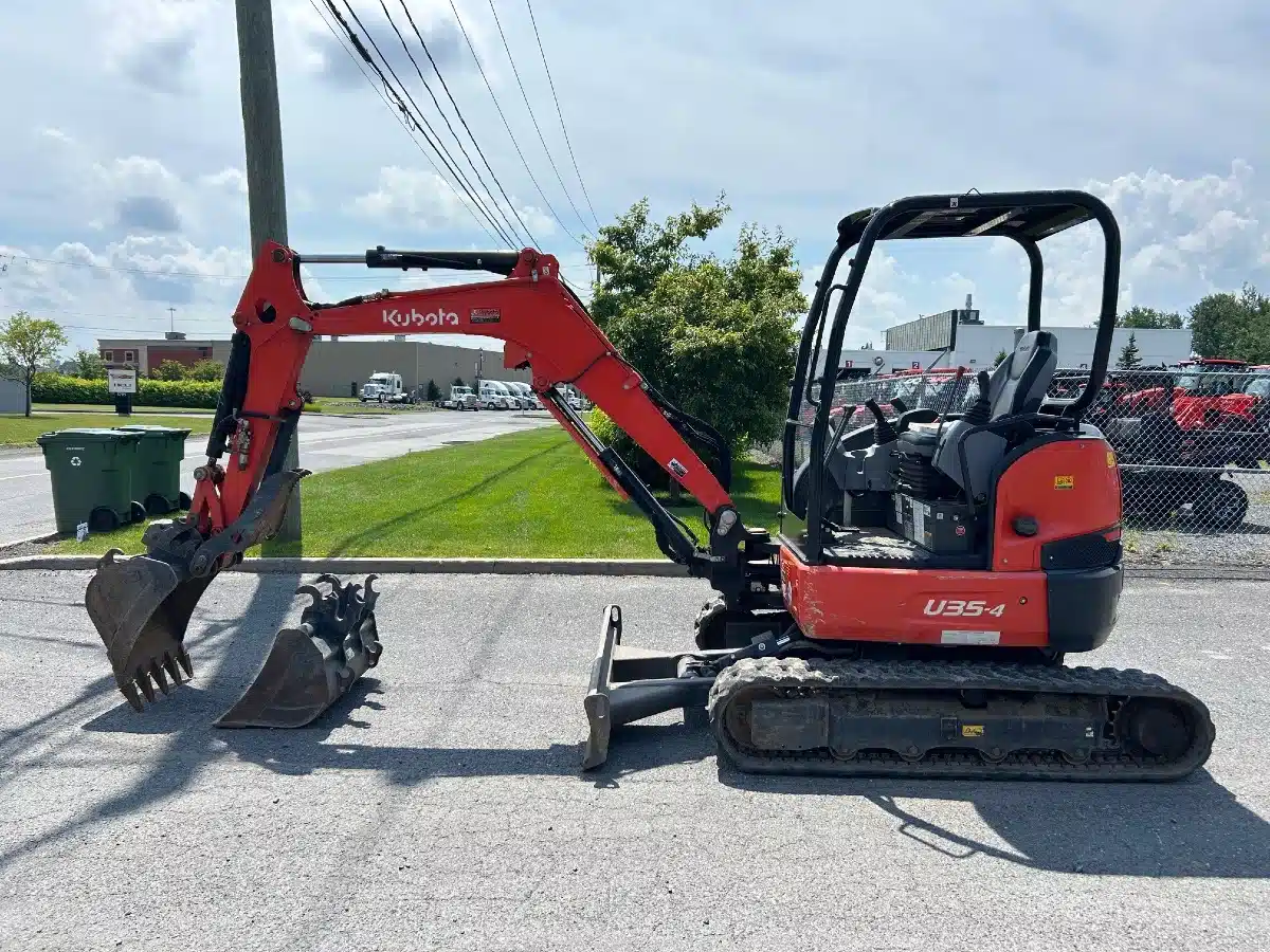 Gallery image 2 for Used 2021 Kubota U35-4HG Excavator