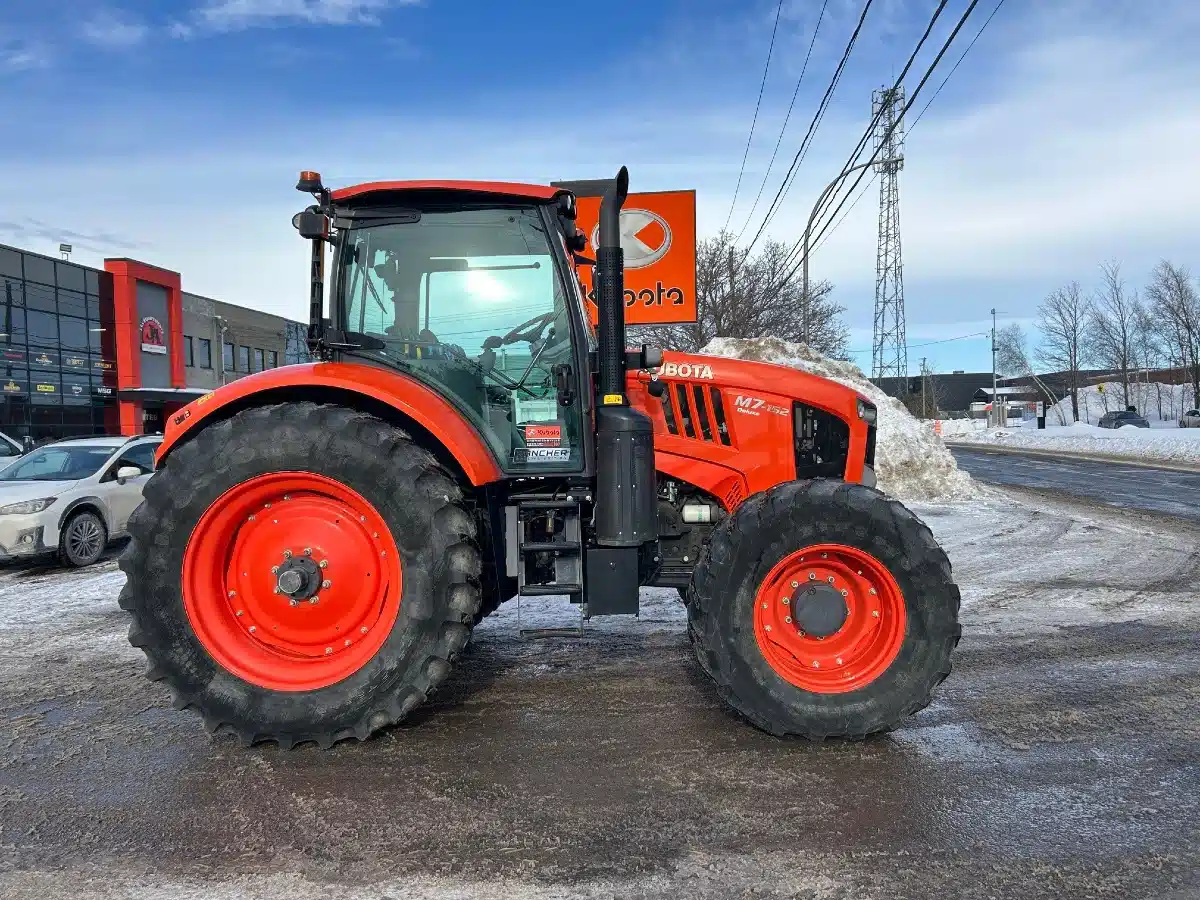 Gallery image 2 for 2021 Kubota M7-152 Tractor