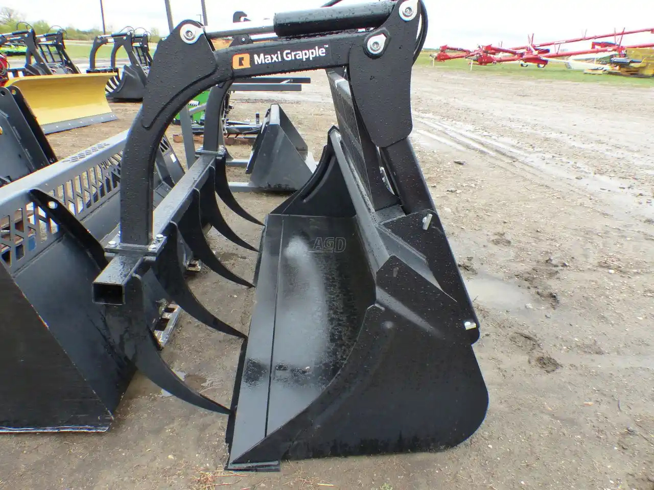 Gallery image 2 for New 2021 Alo 260T Maxigrapple Attachment
