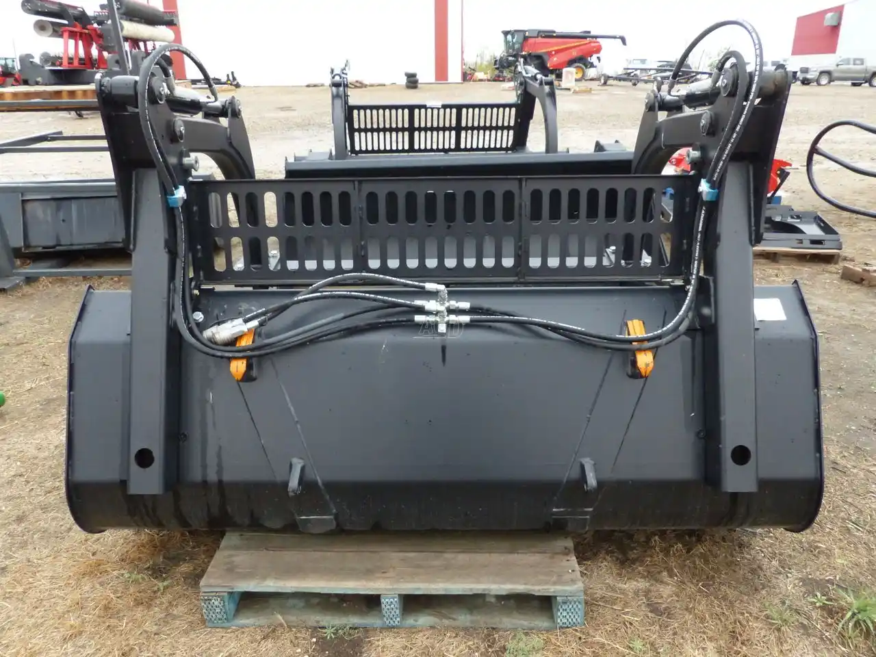 Gallery image 2 for New 2021 Alo 260T Maxigrapple Attachment
