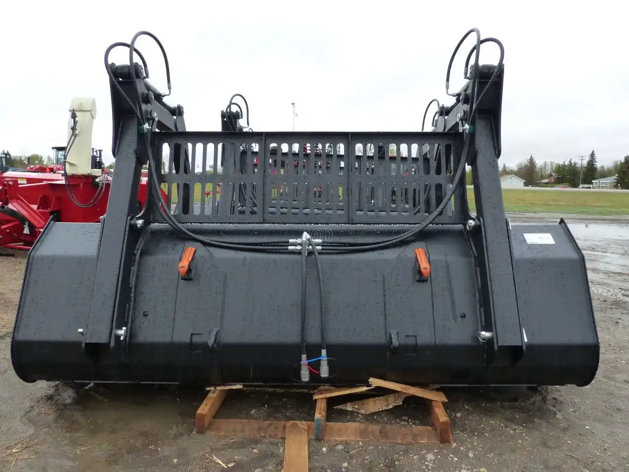 Gallery image 2 for New 2021 Alo 260T Maxigrapple Attachment