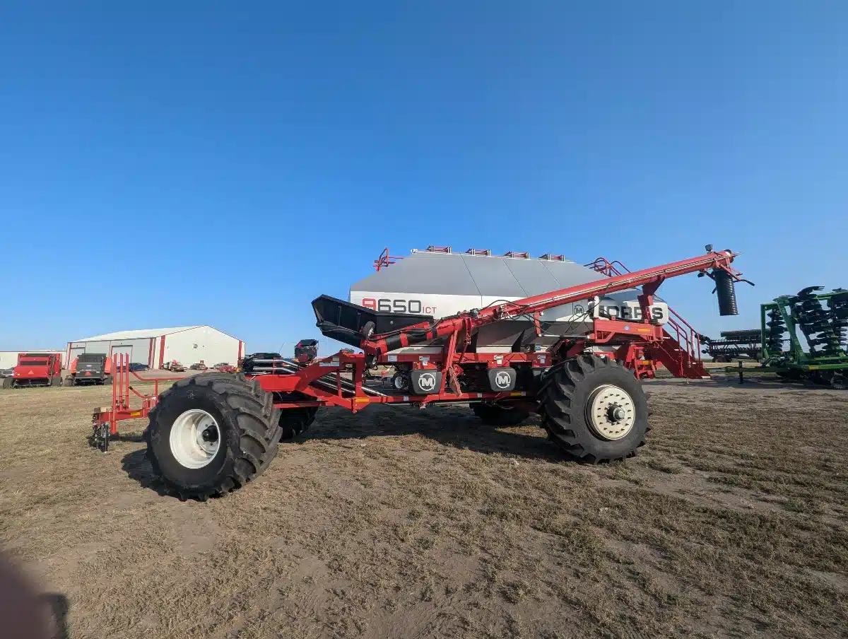 Gallery image 1 for New 2024 Morris 9650 Air Cart