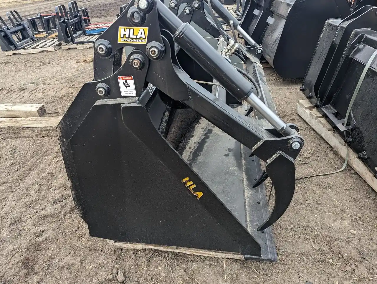 Gallery image 2 for New 2023 HLA MB66AO600 Bucket