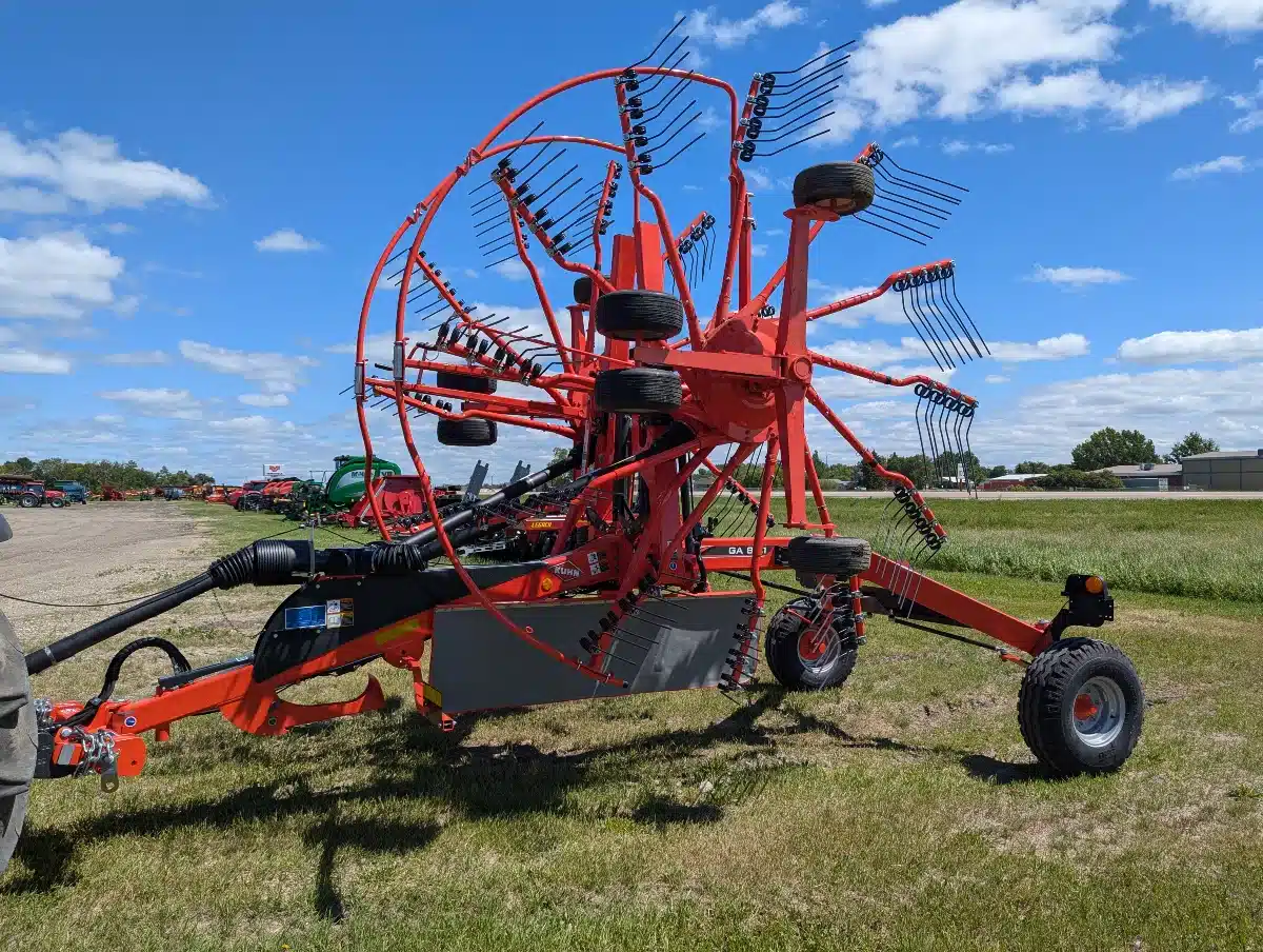 Gallery image 2 for New 2024 Kuhn GA 8131 Rake