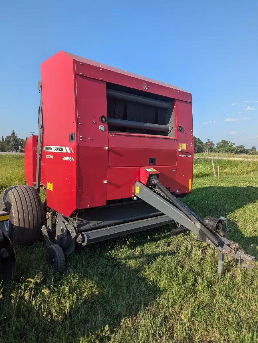 Gallery image 2 for Used 2021 Massey Ferguson 2956A Round Baler