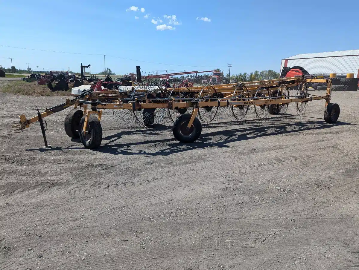 Gallery image 1 for Used Buhler Haymaster Rake