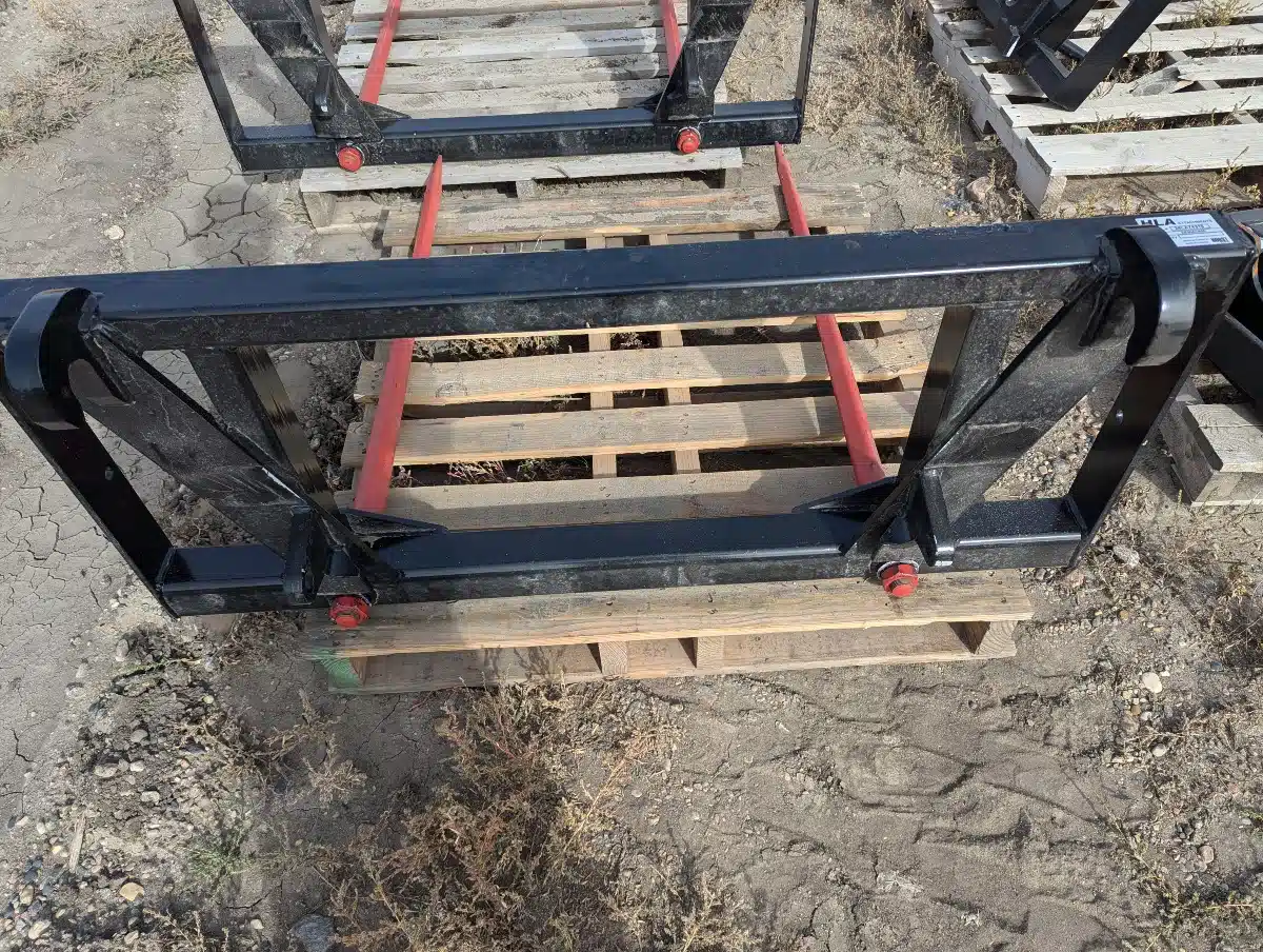 Gallery image 2 for New 2024 HLA DE50AO600 Bale Spear