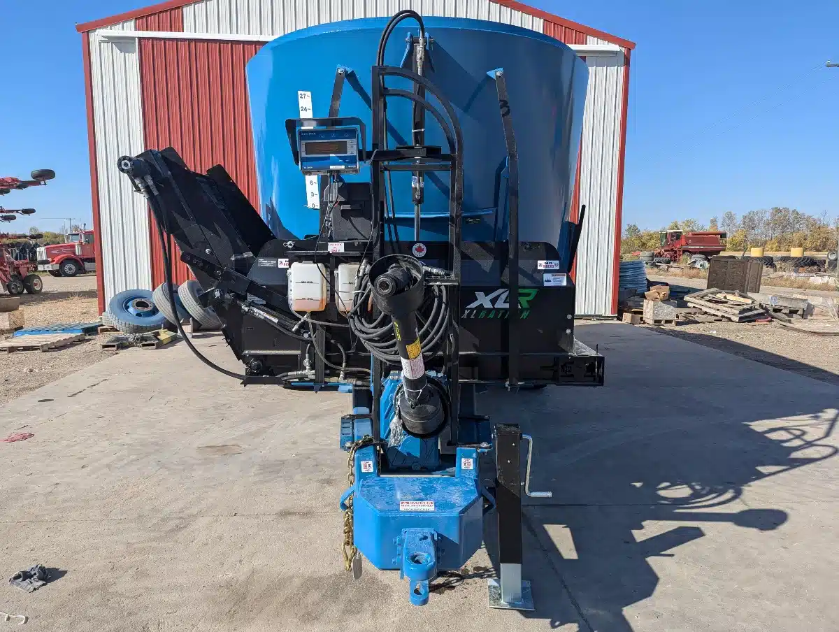 Gallery image 2 for New 2025 Lucknow 2820 TMR Mixer