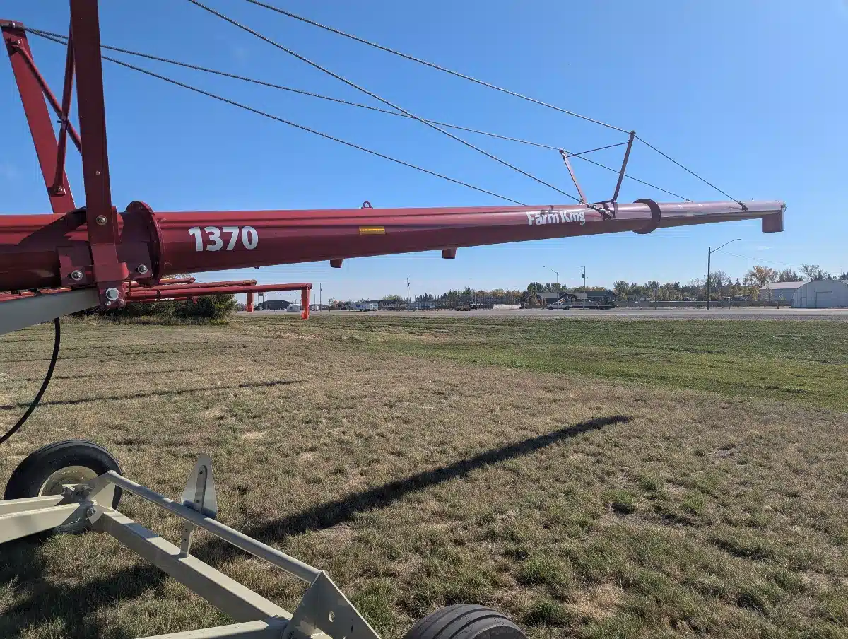 Gallery image 2 for 2024 Farm King 1370 Grain Auger