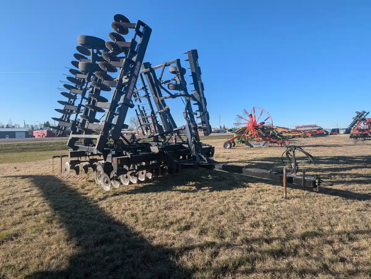 Gallery image 1 for Used 2009 Gates 40C Vertical Tillage