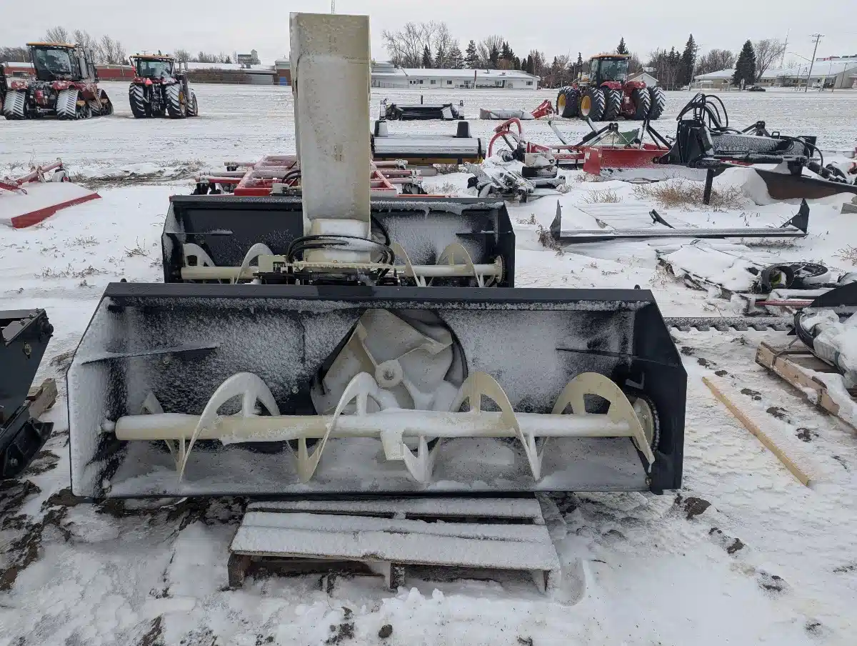 Gallery image 2 for New 2024 Farm King Allied 7420 Snow Blower