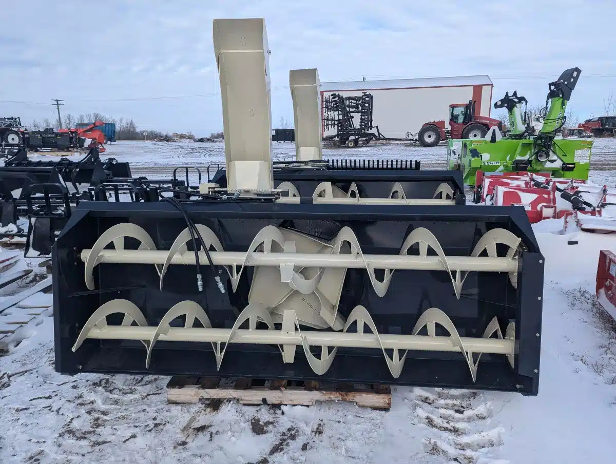 Gallery image 1 for New 2024 Farm King YC9620Q-4 Snow Blower