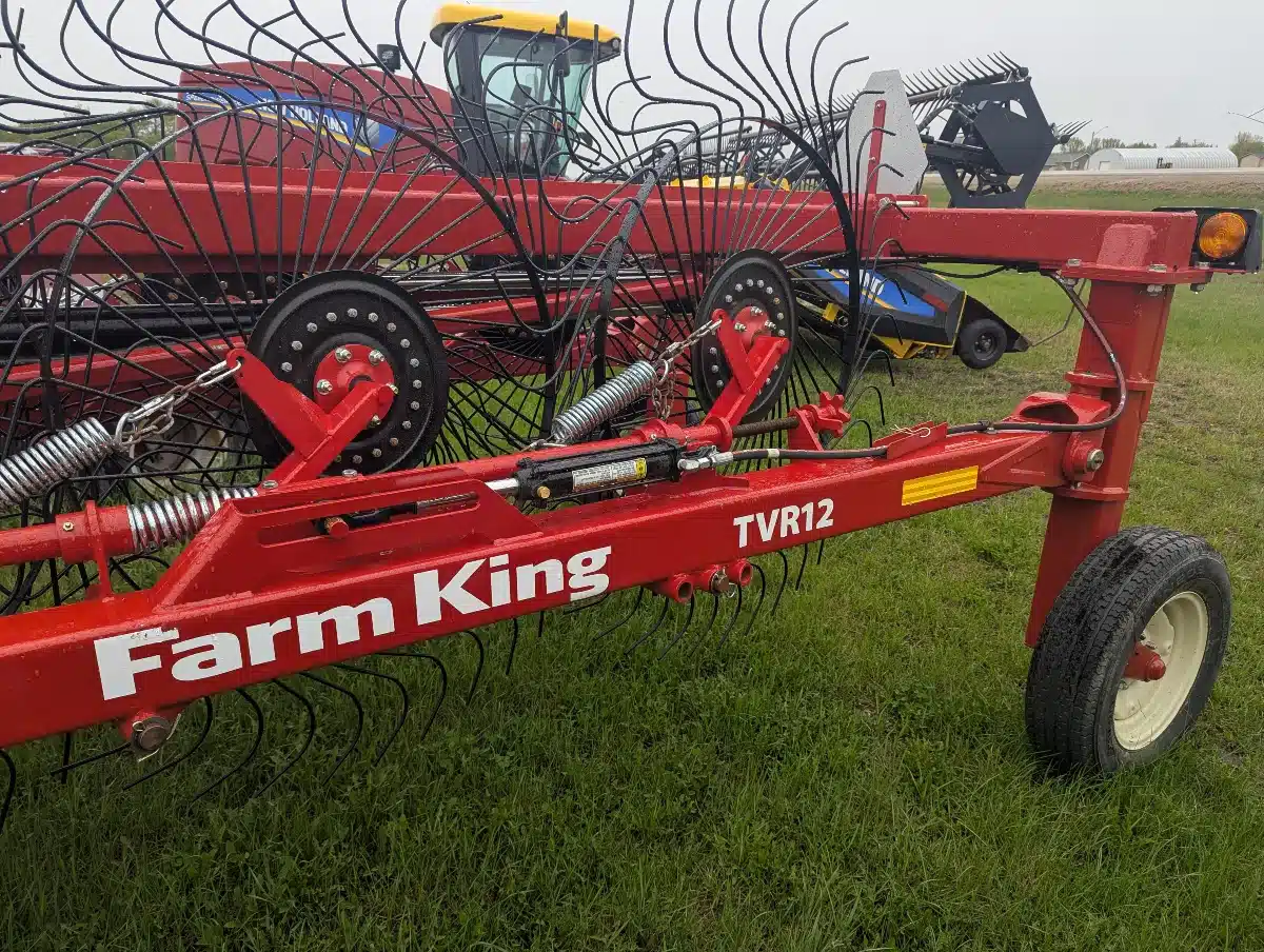 Gallery image 2 for New 2025 Farm King TVR 12 Rake