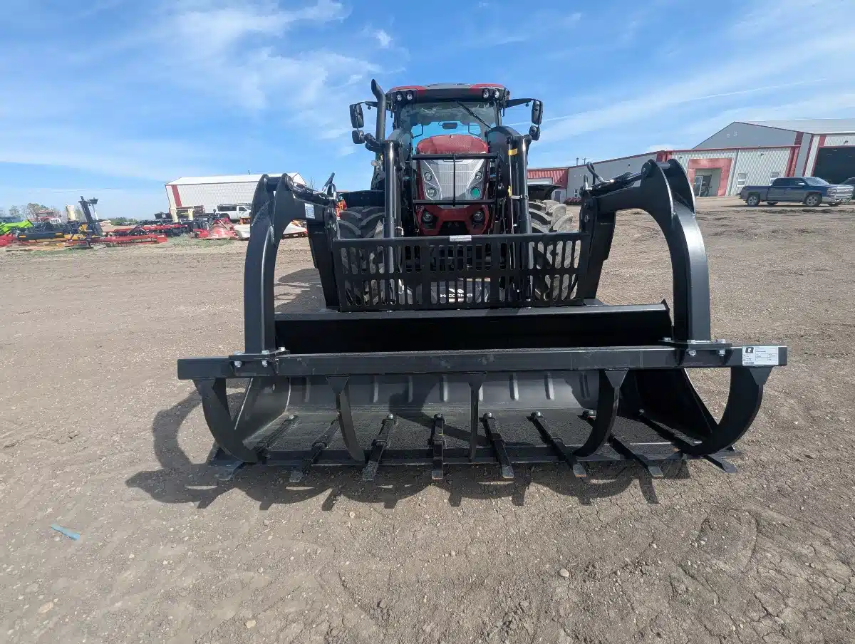 Gallery image 2 for New 2025 McCormick X7.623 Tractor