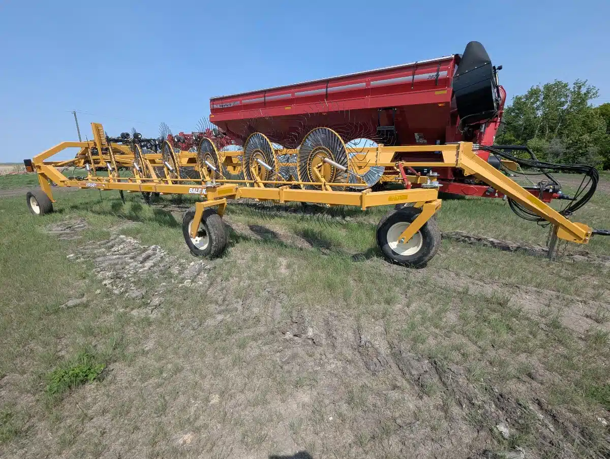 Gallery image 1 for New 2025 Bale King VR581 Rake
