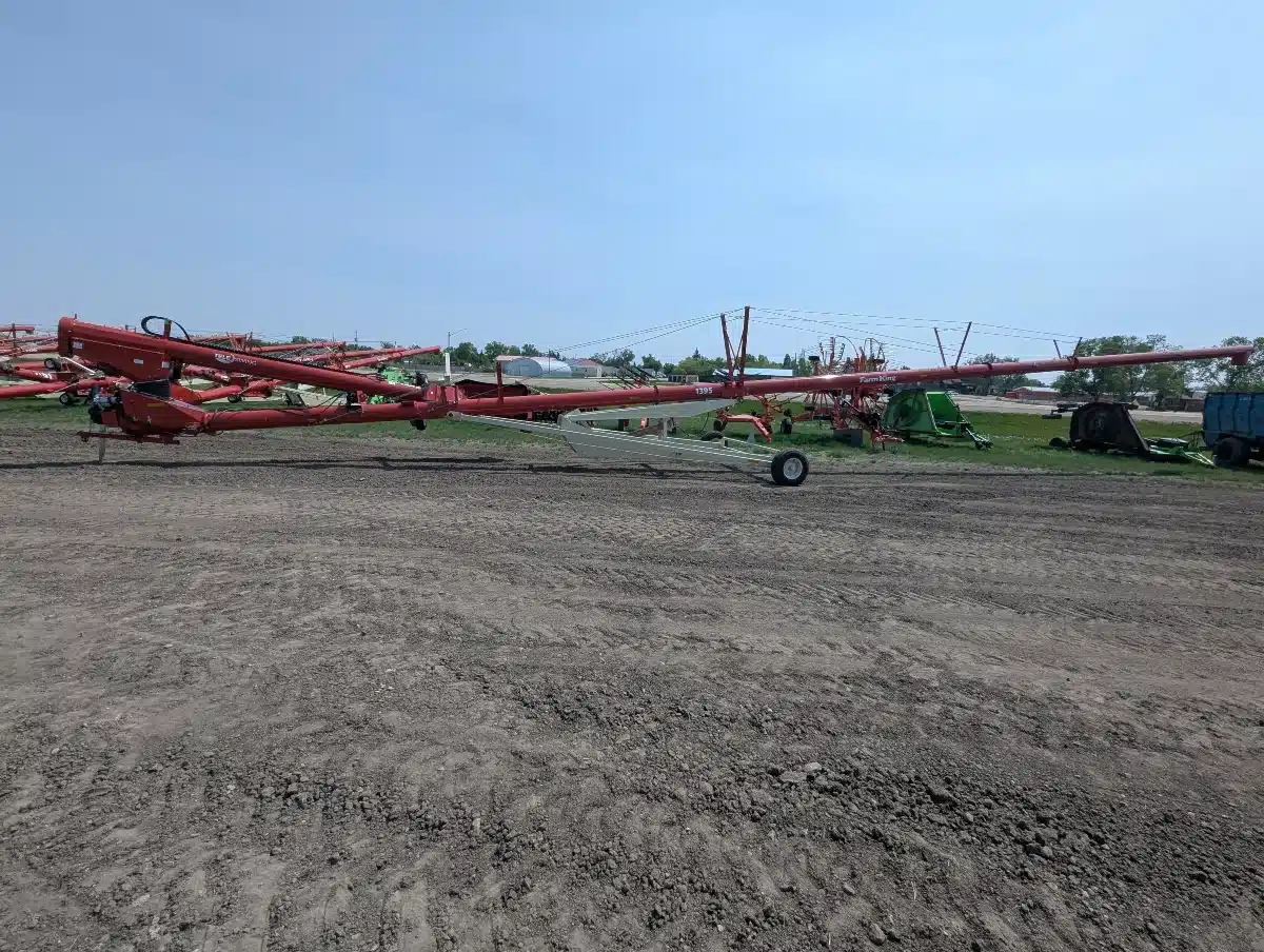 Gallery image 1 for New 2025 Farm King Y1395TS1 Grain Auger